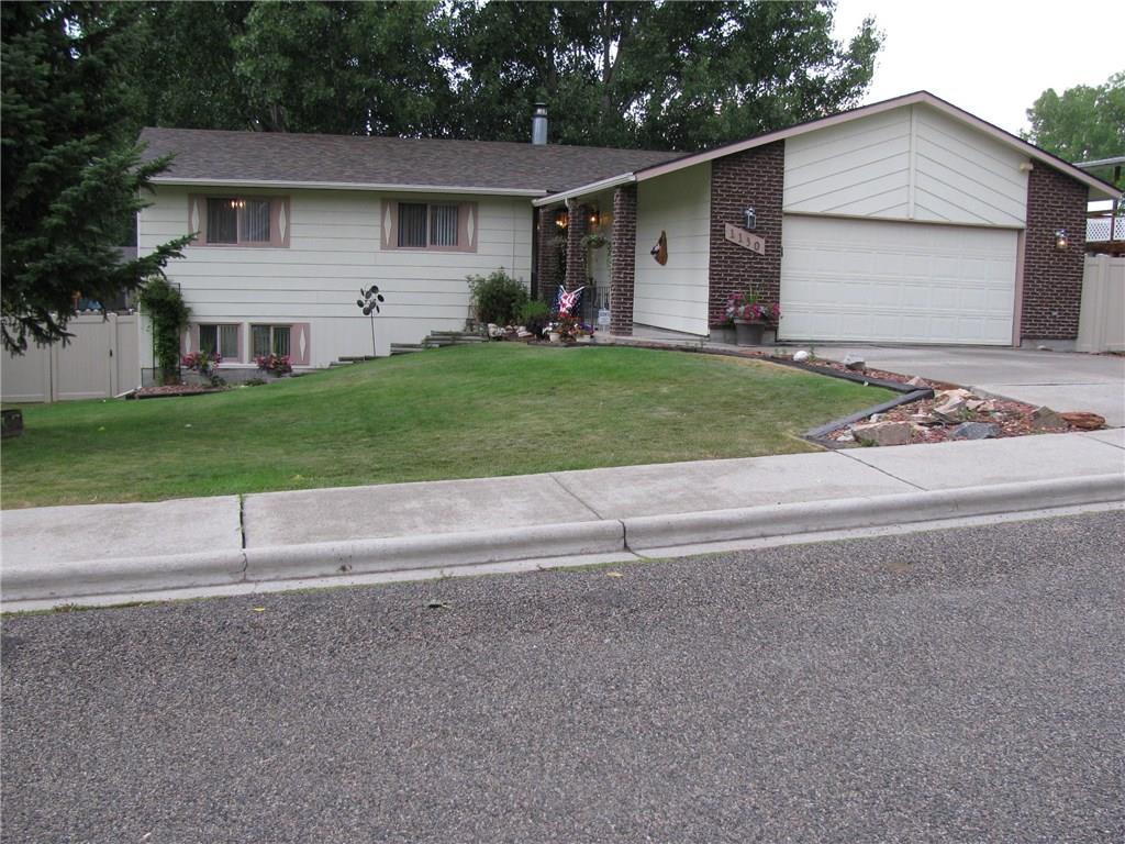 1130 11th Ave - Photo 1