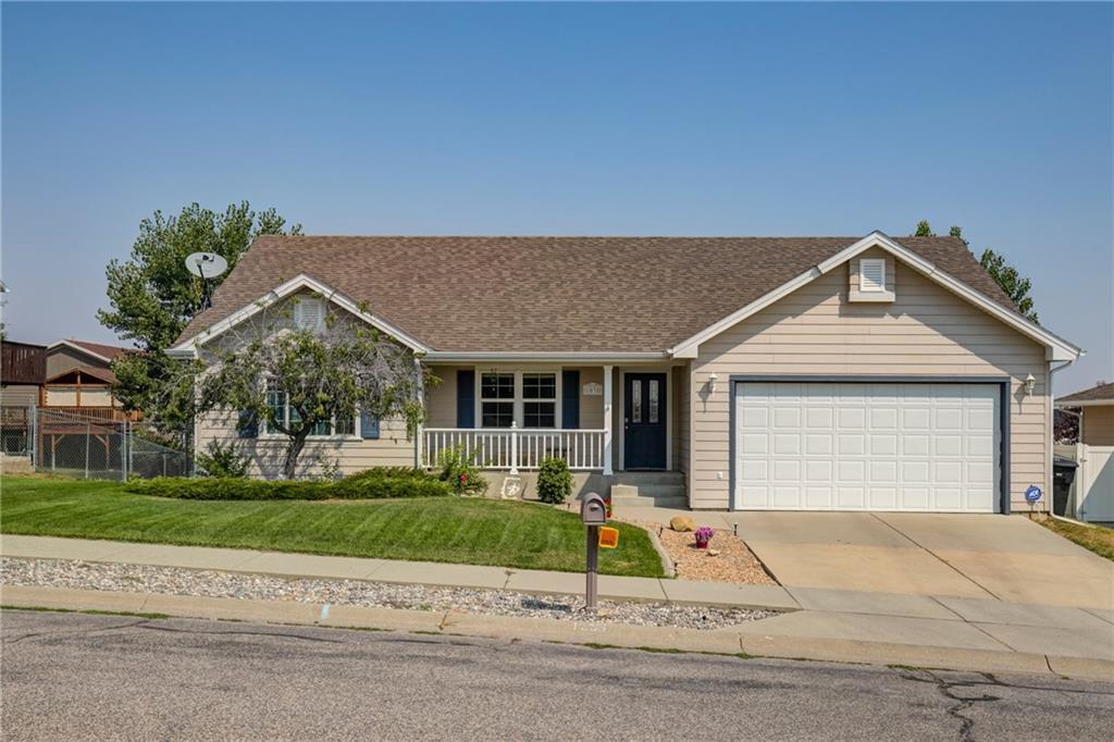 1035 Siesta Avenue - Photo 1