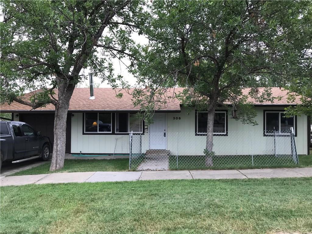 306 4TH Street - Photo 1