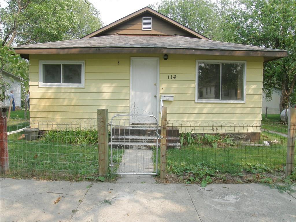 114 6th Street West - Photo 1