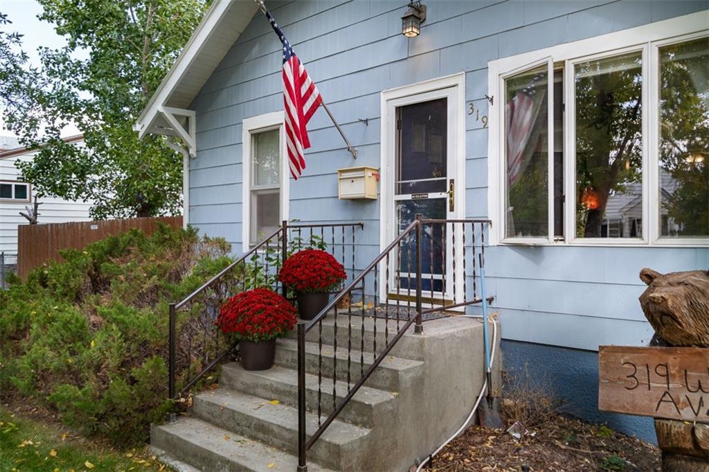319 West Avenue - Photo 1