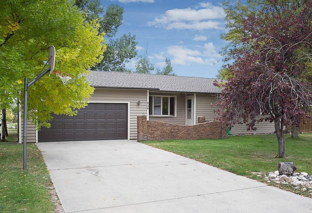 936 Governors Blvd - Photo 1