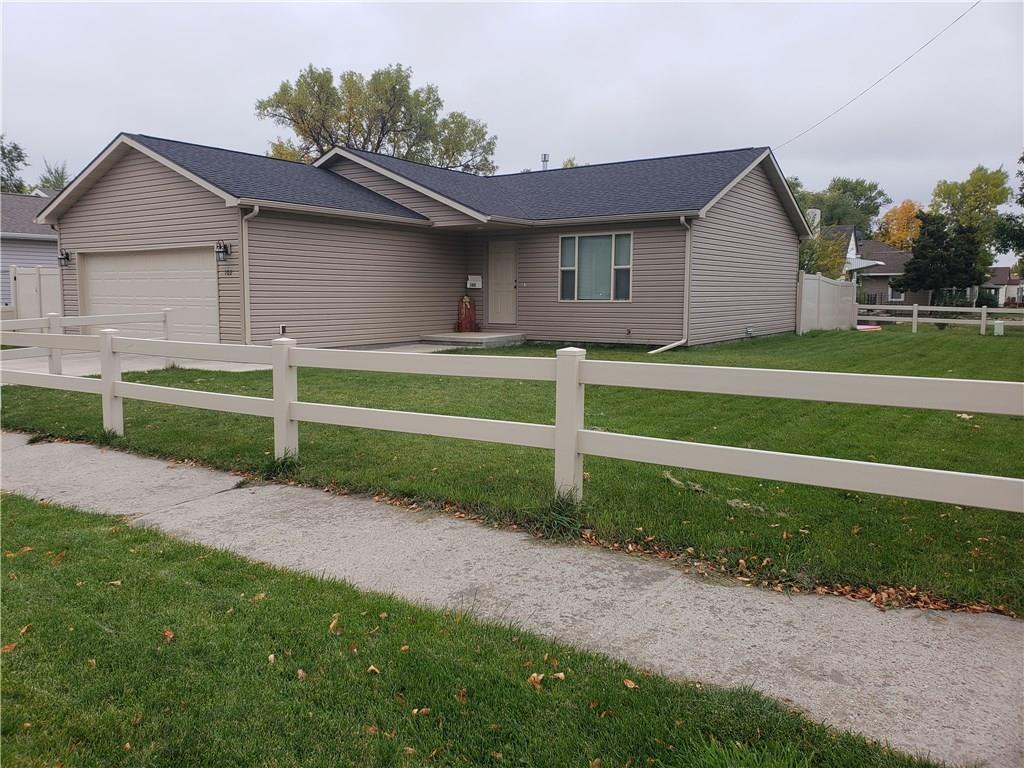 102 6th Street - Photo 1