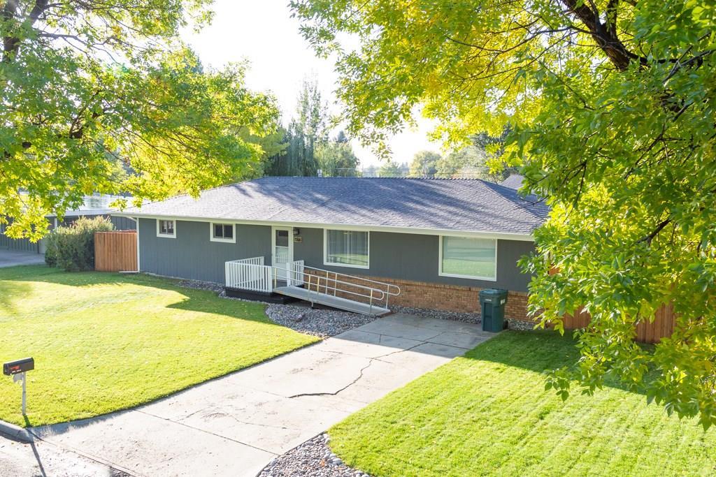 1504 Janie Street - Photo 1