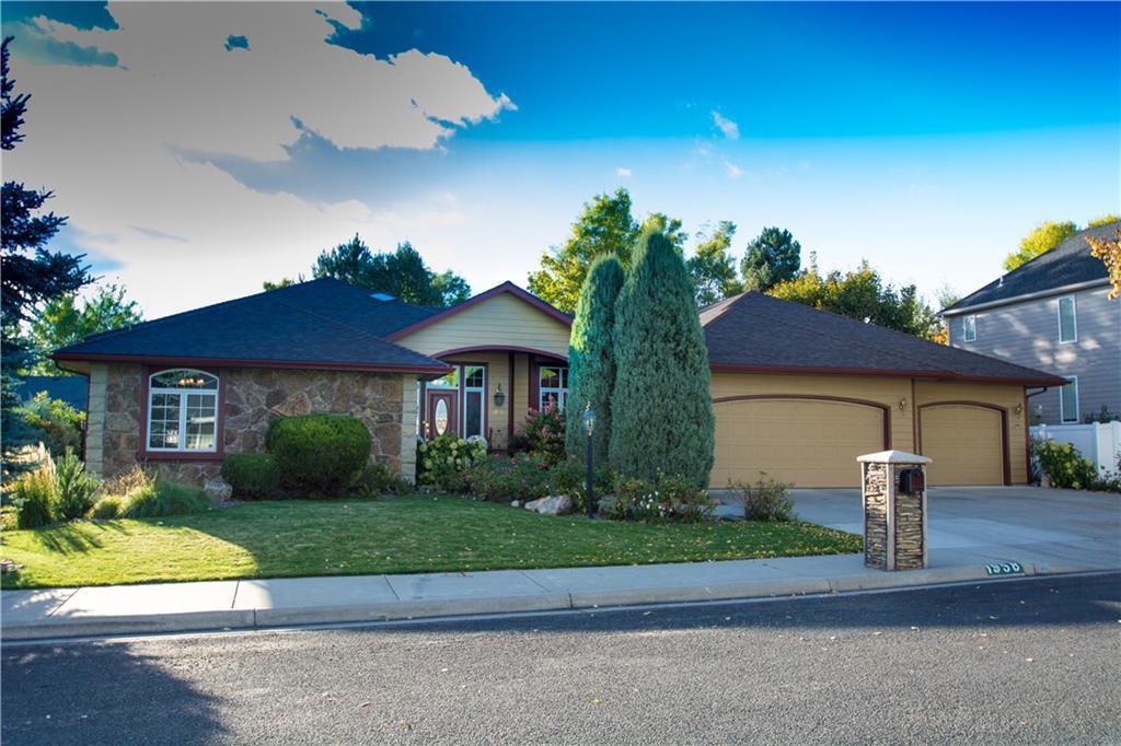 1958 Eastridge Drive - Photo 1
