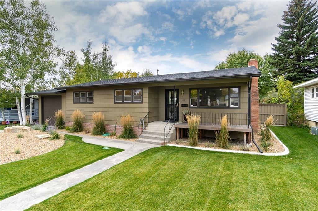 222 Birchwood Drive - Photo 1