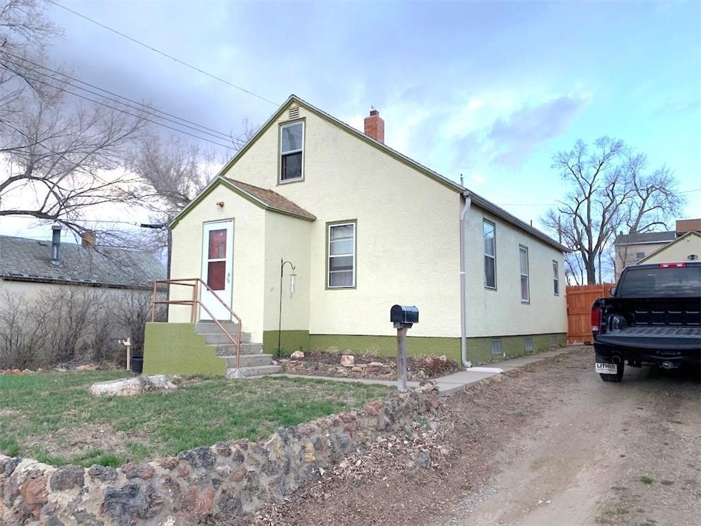 513 Barry Street - Photo 1