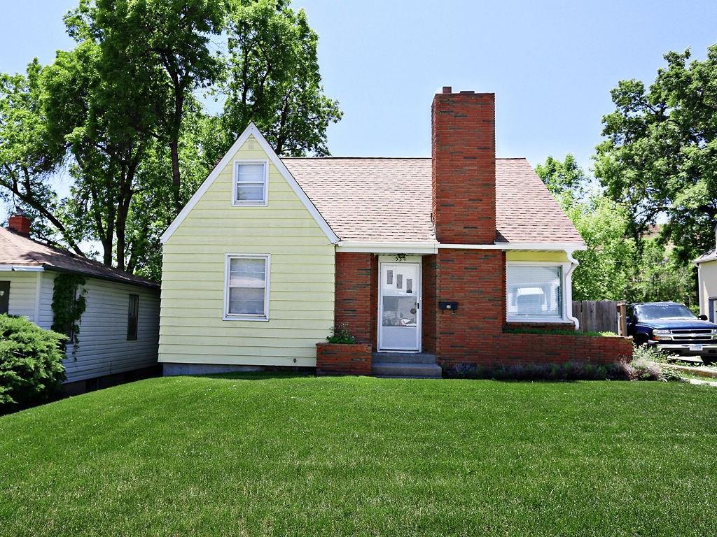 534 Avenue B - Photo 1