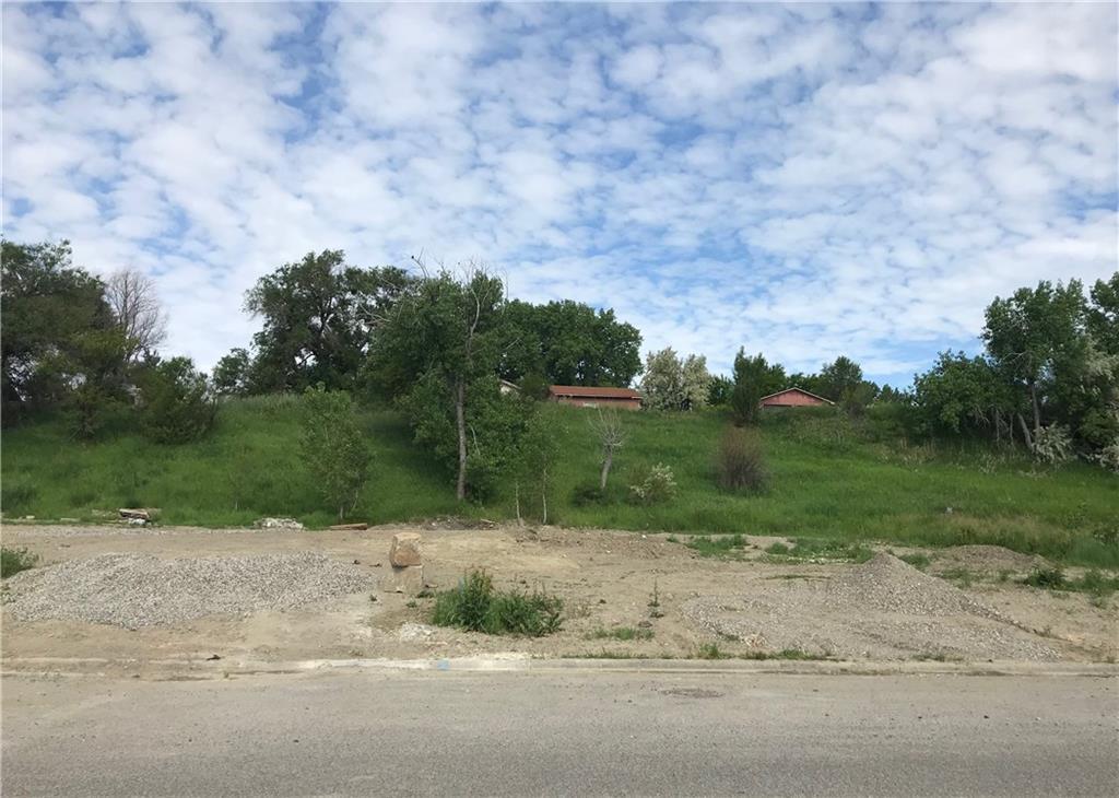 2129 Lampman Dr - Photo 1