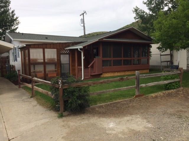 27 Garden Lane - Photo 1