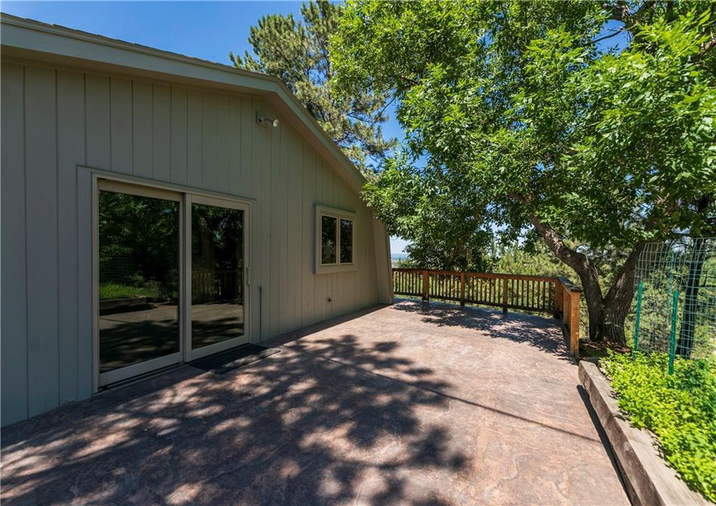 416 Emerald Hills Drive - Photo 1
