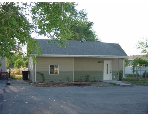 1210 Hawthorne Lane - Photo 1