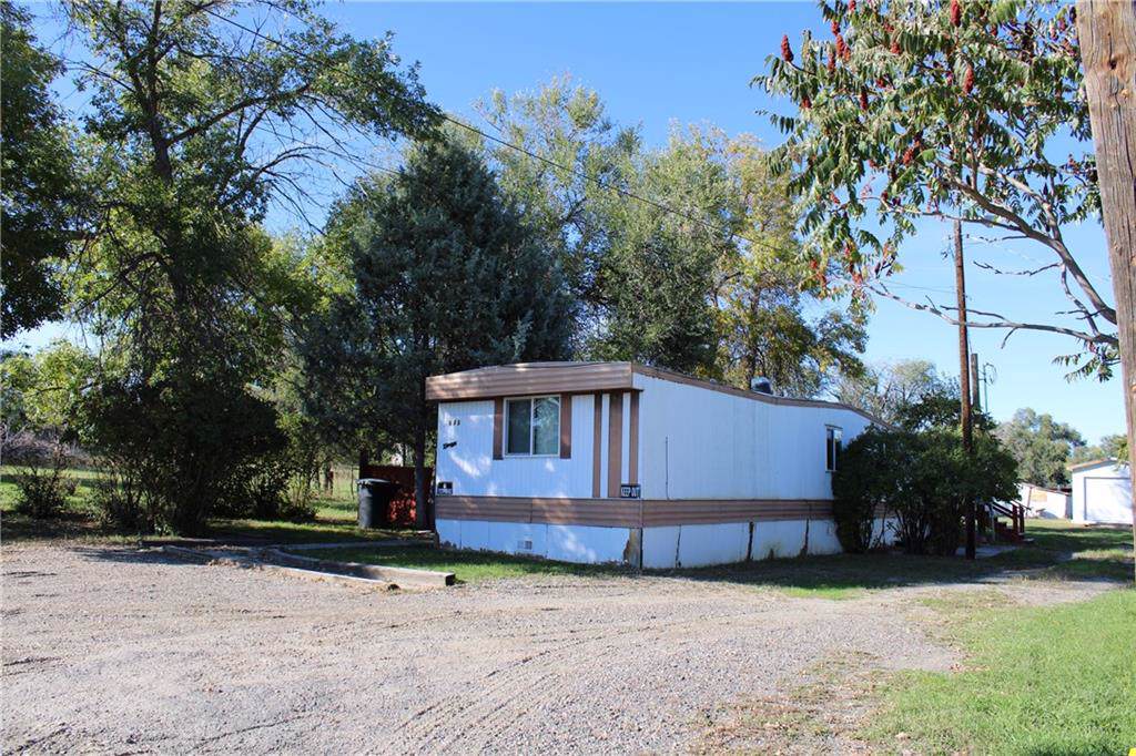 643 Lambrecht Lane - Photo 1