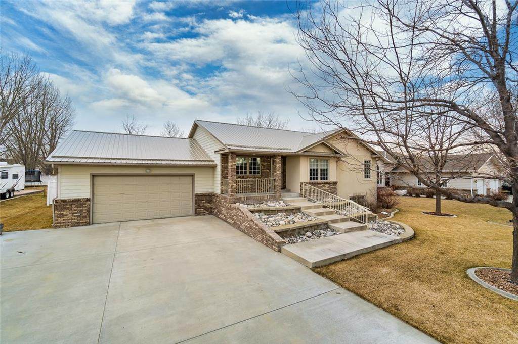 510 Sherwood Drive - Photo 1