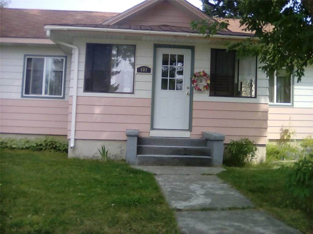 401 4TH Avenue - Photo 1