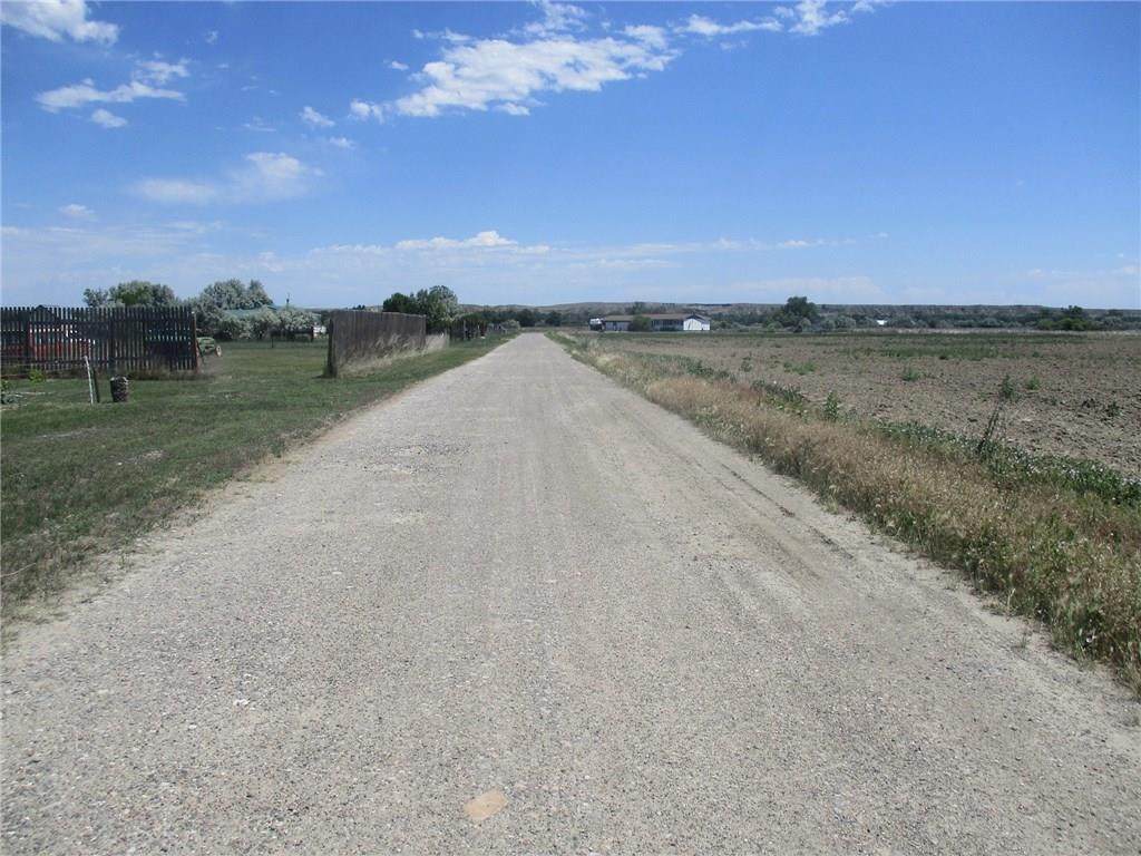 2160 Center Road - Photo 1