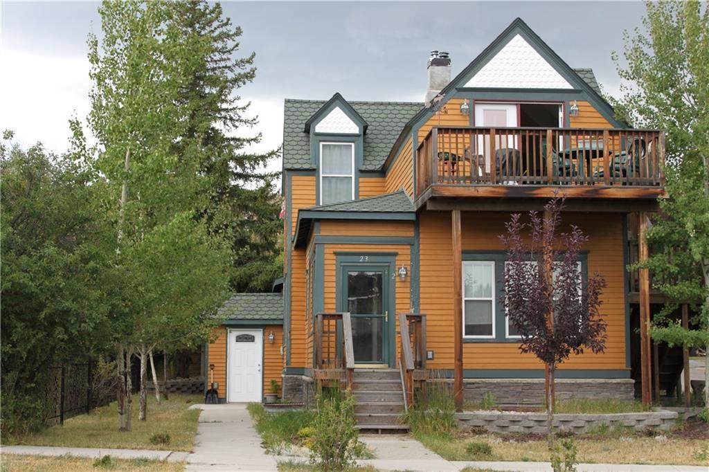 23 Villard Avenue North - Photo 1