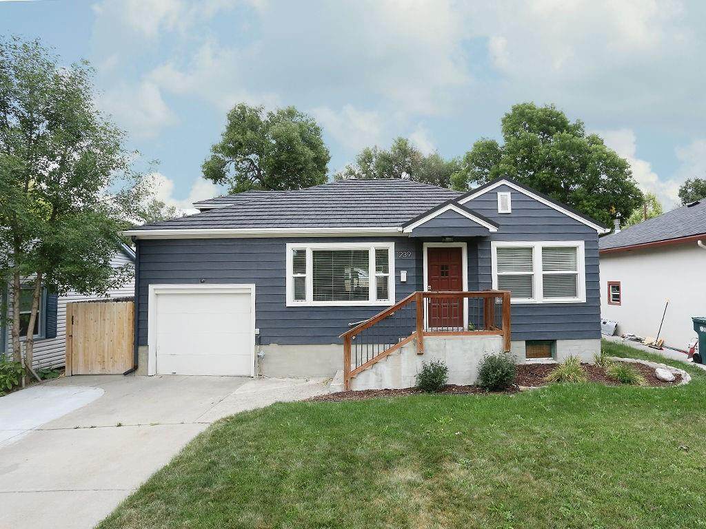 1239 Harvard Ave - Photo 1