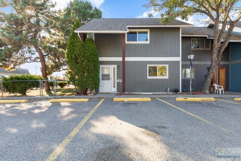 1537 Wyoming Ave - Photo 1