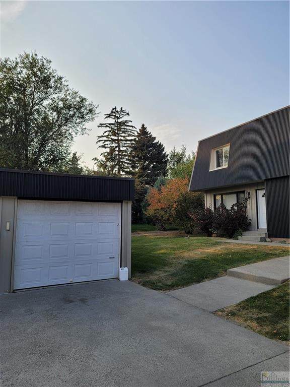 3349 Racquet Dr - Photo 1