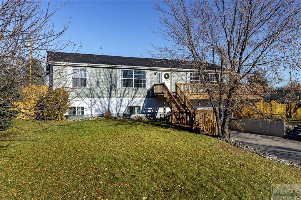 527 Lakeview Drive - Photo 1