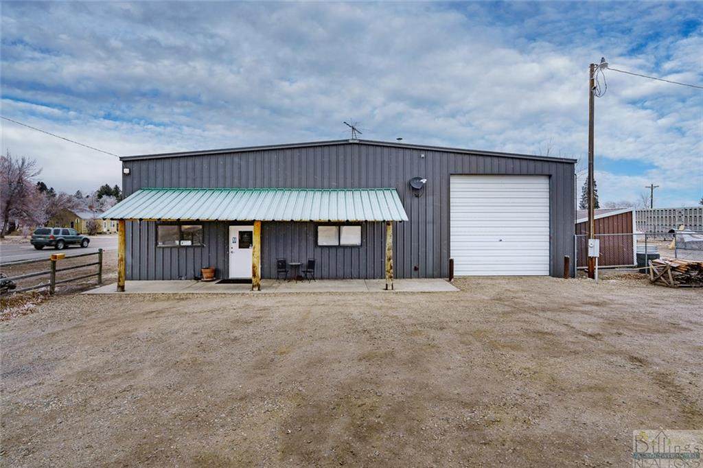 102 Railway Avenue - Photo 1