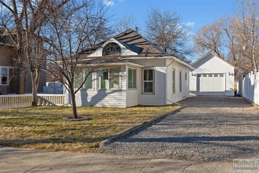 306 3rd Ave - Photo 1
