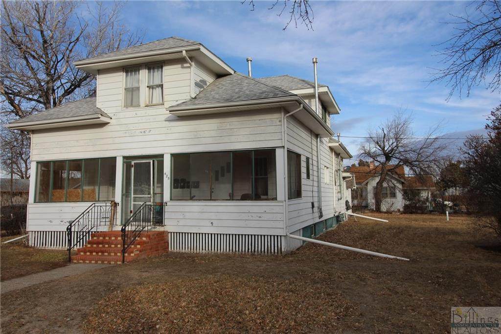 425 4th Street West - Photo 1