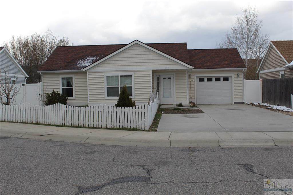 929 Yorkshire Court E - Photo 1