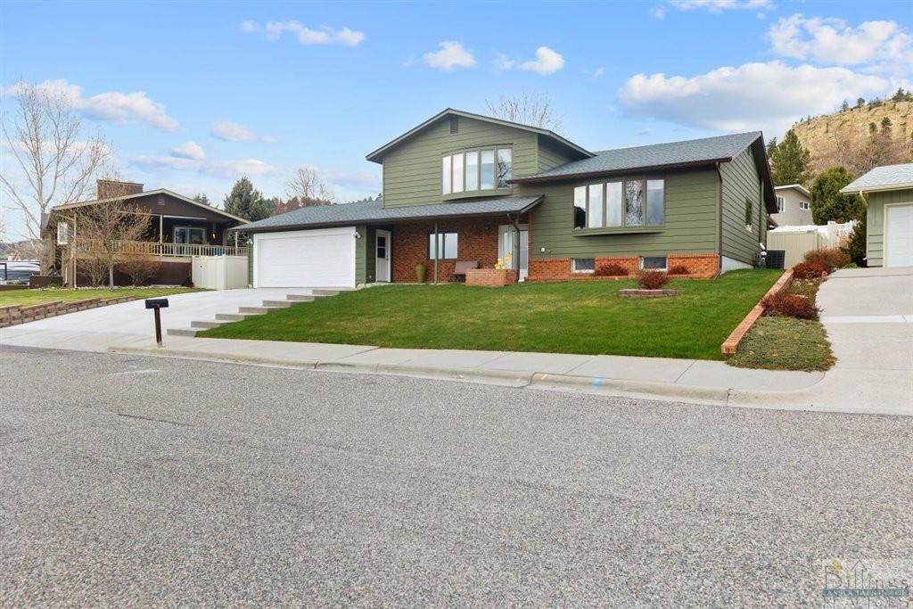 3410 Powderhorn Circle - Photo 1