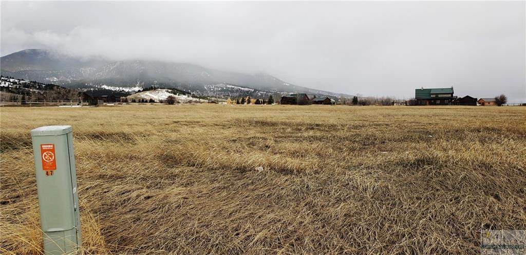 NSN Meadow Circle - Photo 1