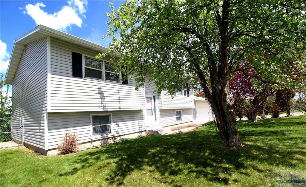 445 Lakeview Drive - Photo 1