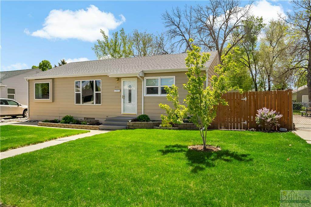 2028 Clark Ave - Photo 1