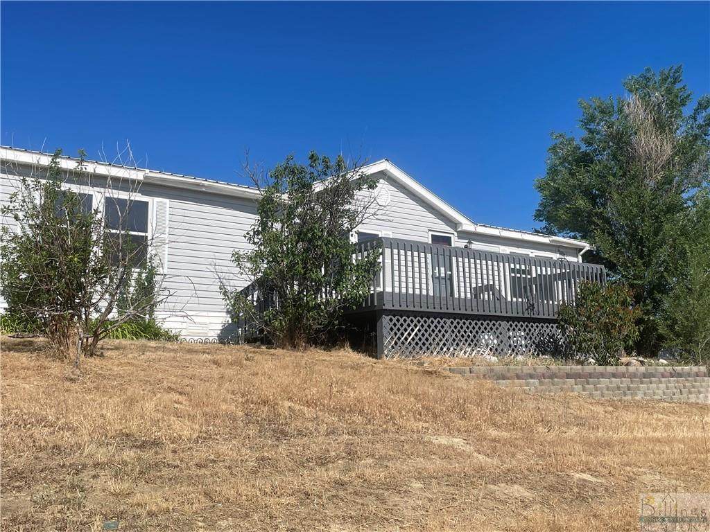 16551 Fairview Avenue - Photo 1