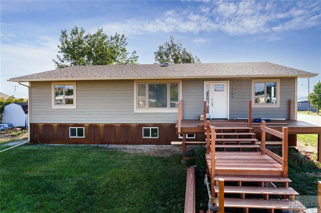 1102 3rd St - Photo 1