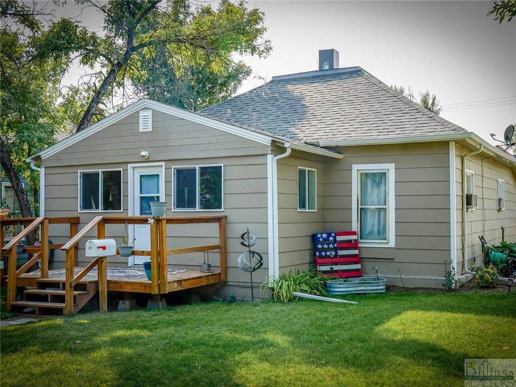 321 2nd Street West - Photo 1