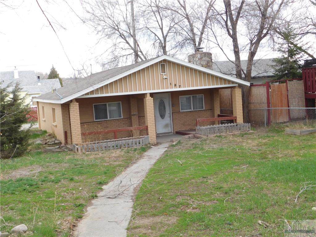 137 Jefferson - Photo 1