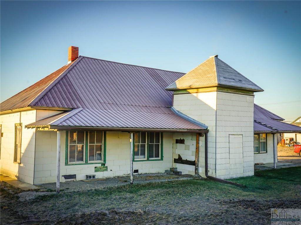 320 2nd Street - Photo 1