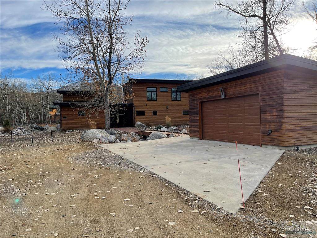 8 Bobcat Lane - Photo 1
