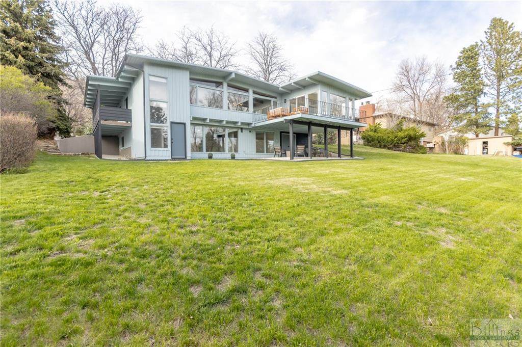 2042 Fairway Dr - Photo 1