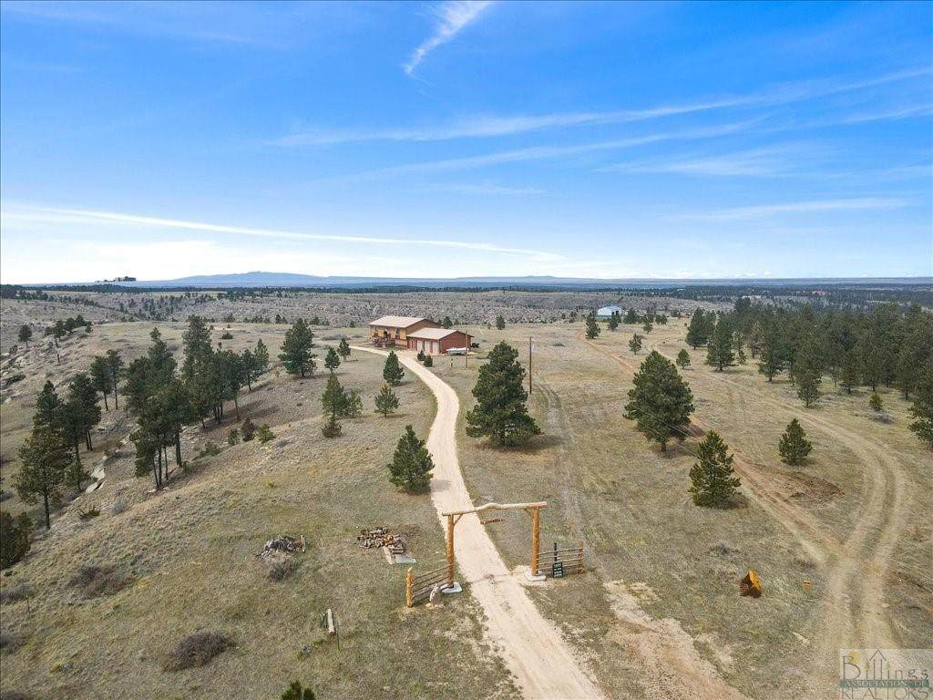 16 Grassland Way - Photo 1