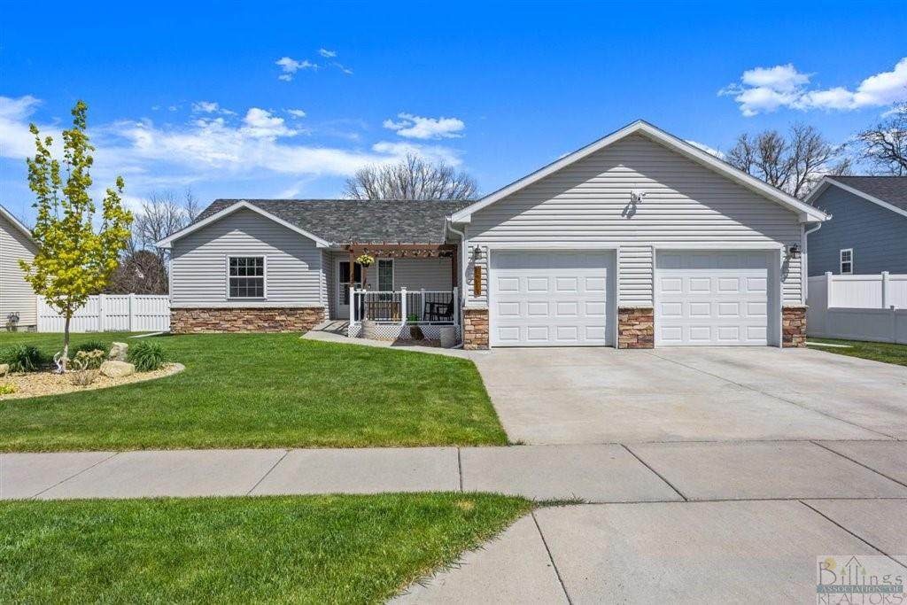 1213 Mirror Lake Lane - Photo 1