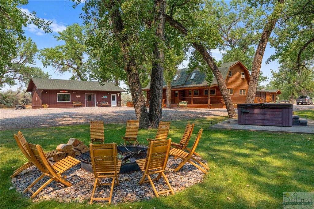 879 Sawyer Loop - Photo 1