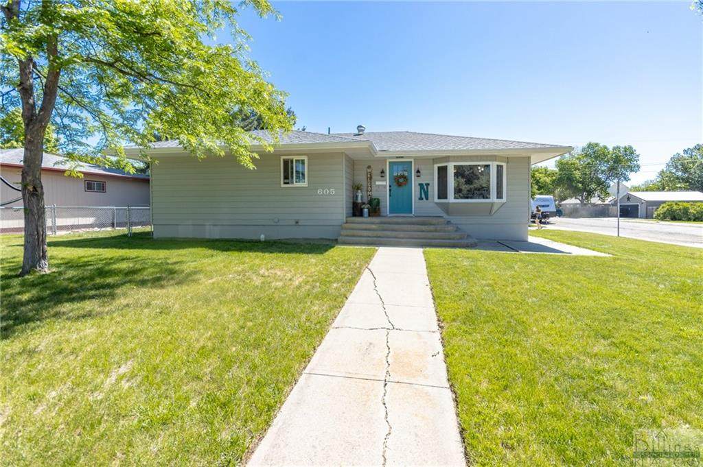 605 7th Ave - Photo 1