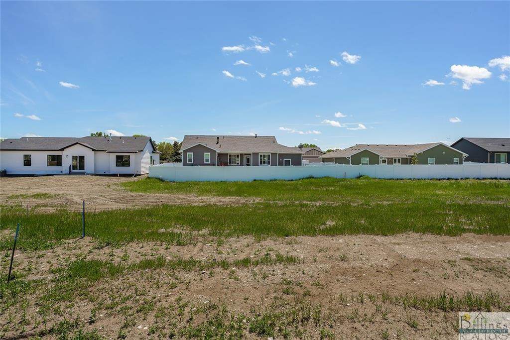 1324 Emma Ave - Photo 1