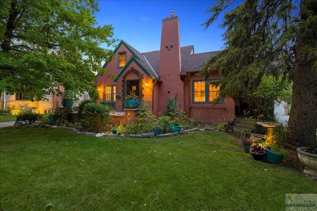 327 Clark Avenue - Photo 1