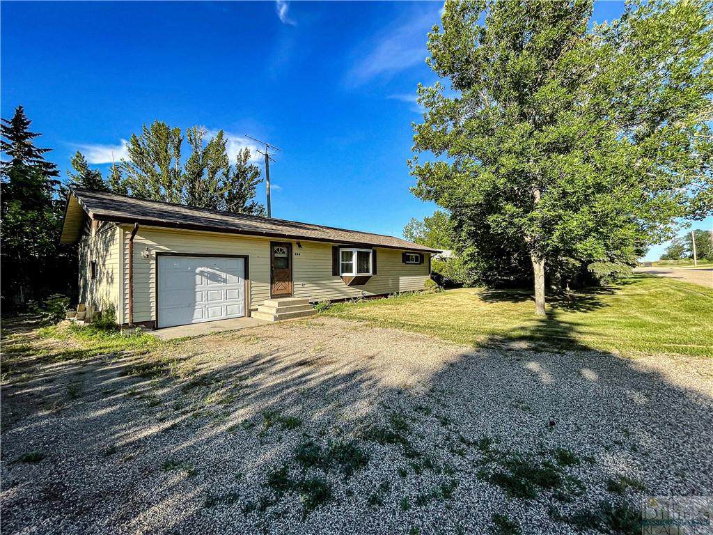 204 2nd Avenue - Photo 1