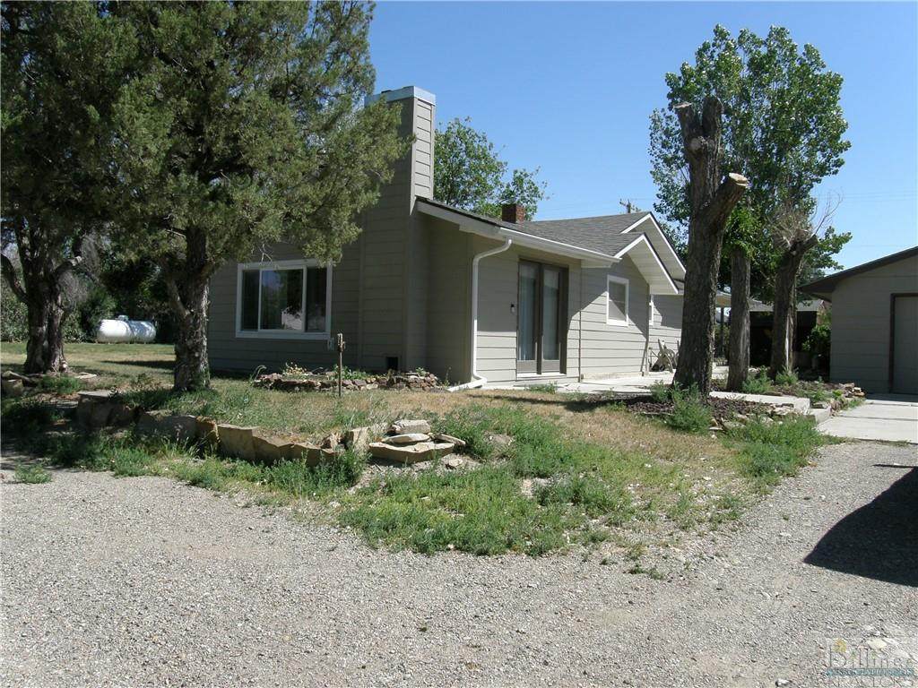 812 4th Street West - Photo 1