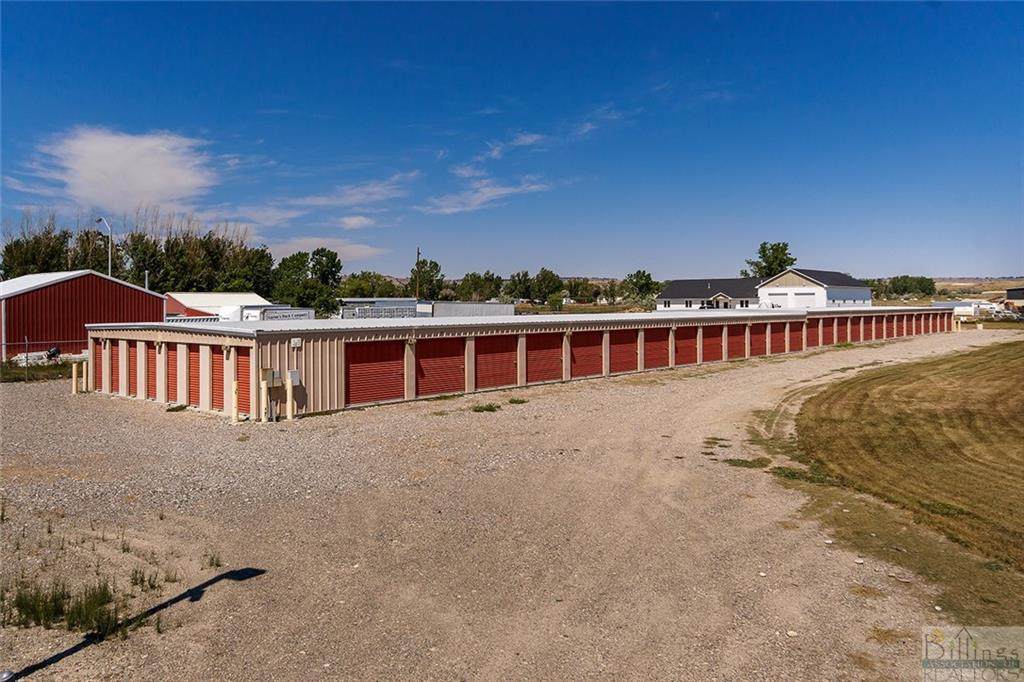 6909 King Avenue West - Photo 1