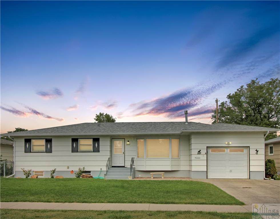 2007 Howard Avenue - Photo 1